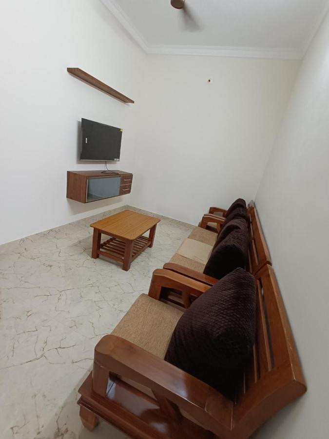 Nisarga Homestay, Dharmasthala Dharmastala Buitenkant foto