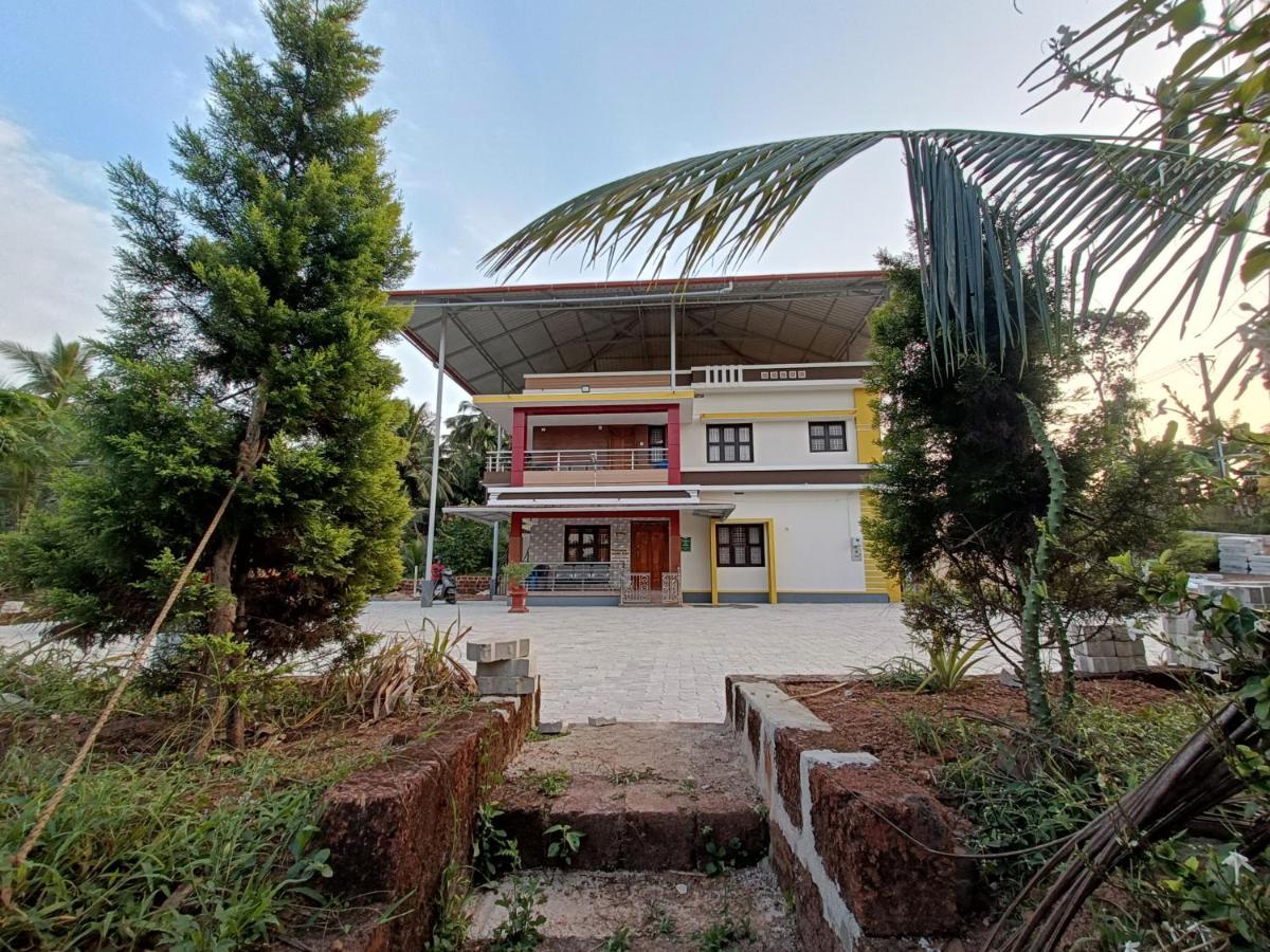 Nisarga Homestay, Dharmasthala Dharmastala Buitenkant foto